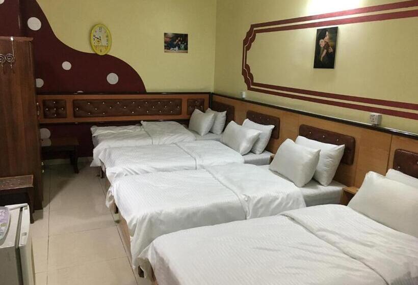 اتاق چهار تخته با دستشویی مشترک, Dijlat Al Khair Hotel فندق دجلة الخير
