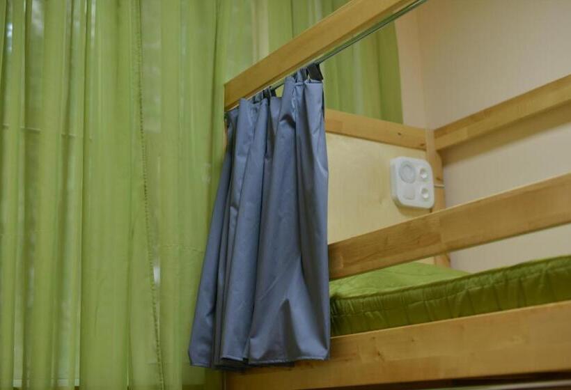 تختخواب در اتاق مشترک, Dream Hostel Zaporizhzhia