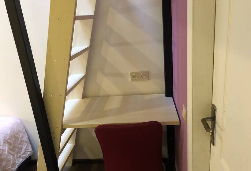 تختخواب در اتاق مشترک, Dream Hostel Zaporizhzhia