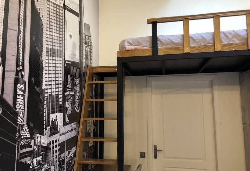 تختخواب در اتاق مشترک, Dream Hostel Zaporizhzhia