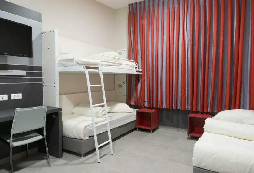 ファミリールーム, Hi Haifa Hostel