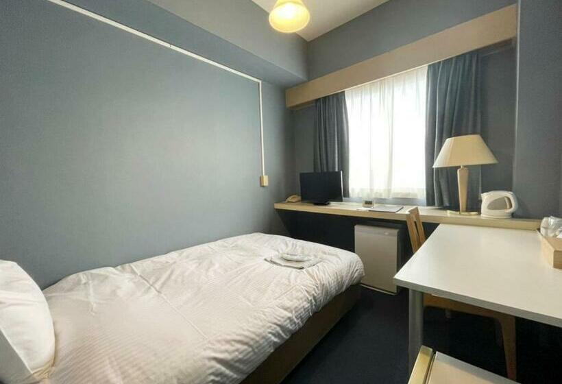 标准单人间, Fukuyama Royal