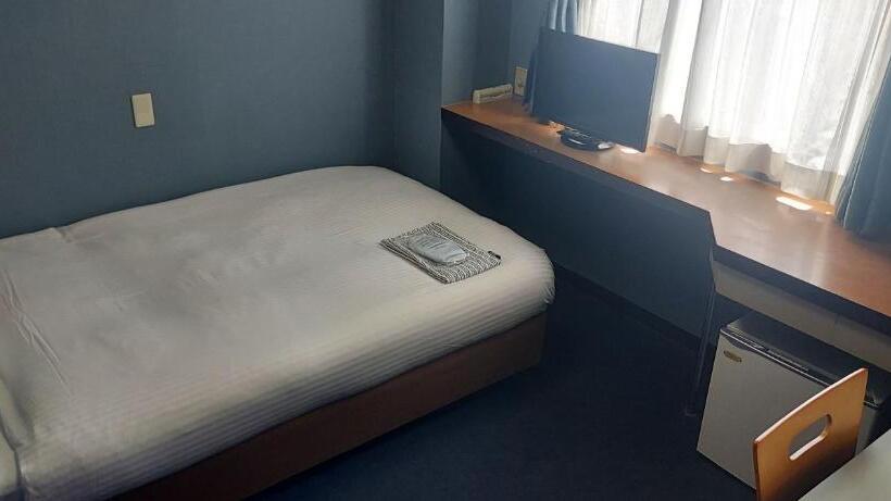 标准单人间, Fukuyama Royal