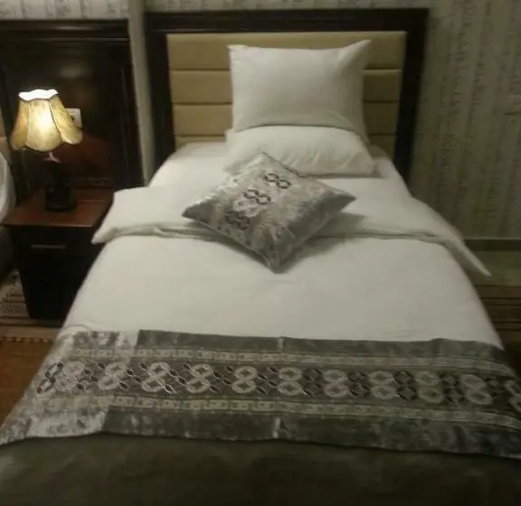 シングルデラックスルーム, Royal Suites