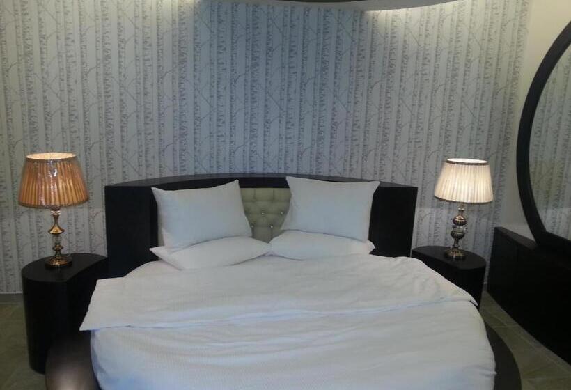 سوییت لوکس, Royal Suites
