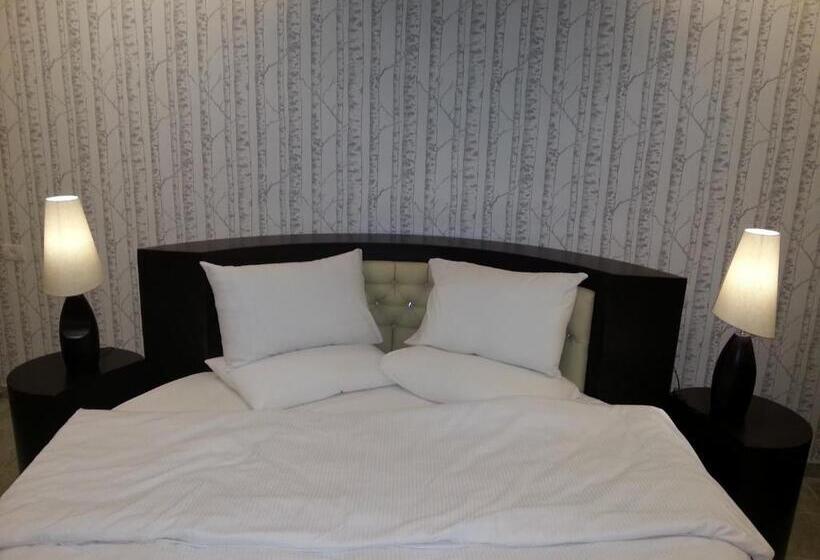 سوییت لوکس, Royal Suites