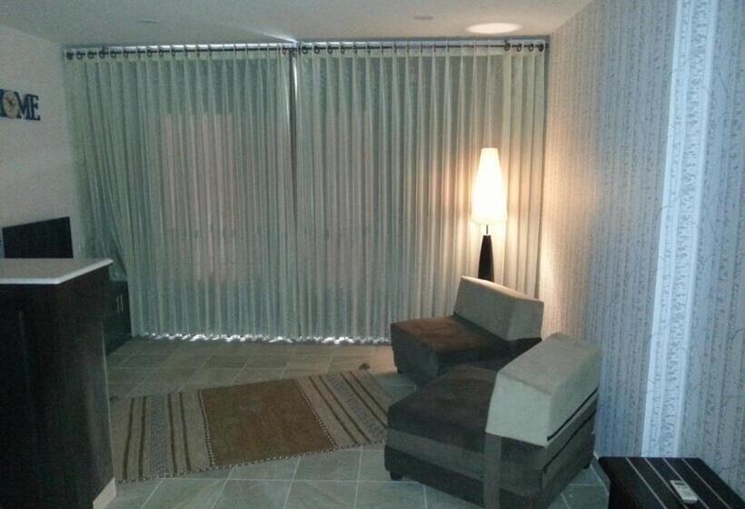 سوییت لوکس, Royal Suites