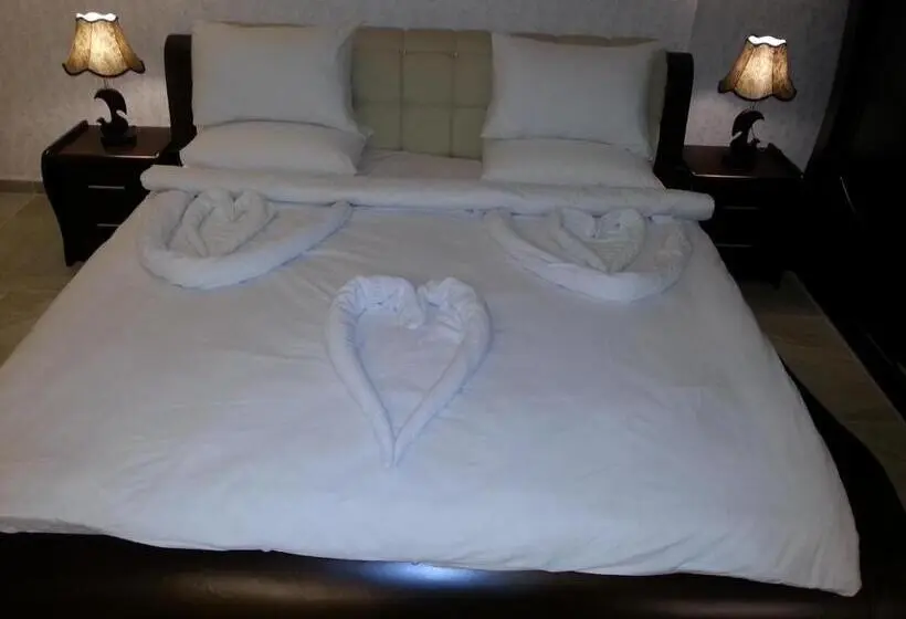 デラックススイート, Royal Suites