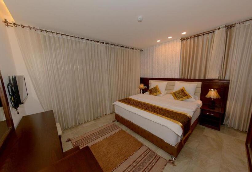 اتاق استاندارد با چشمانداز, Royal Suites