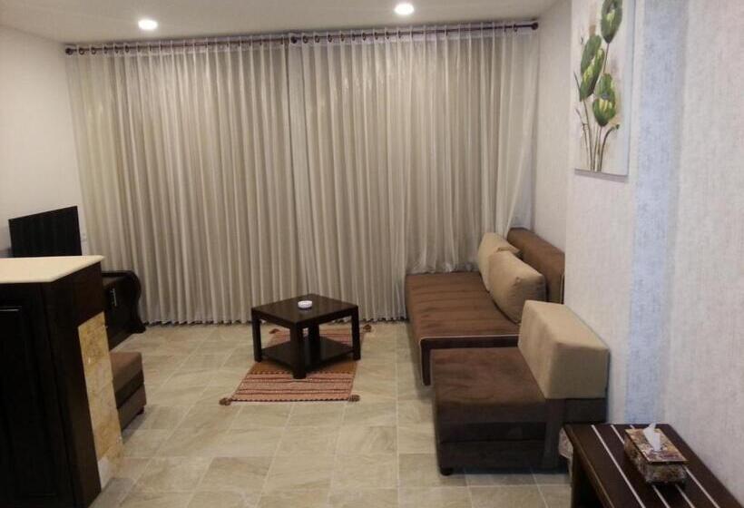 سوییت لوکس, Royal Suites