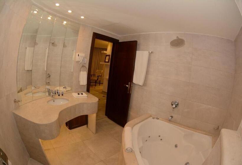 سوییت لوکس, Royal Suites