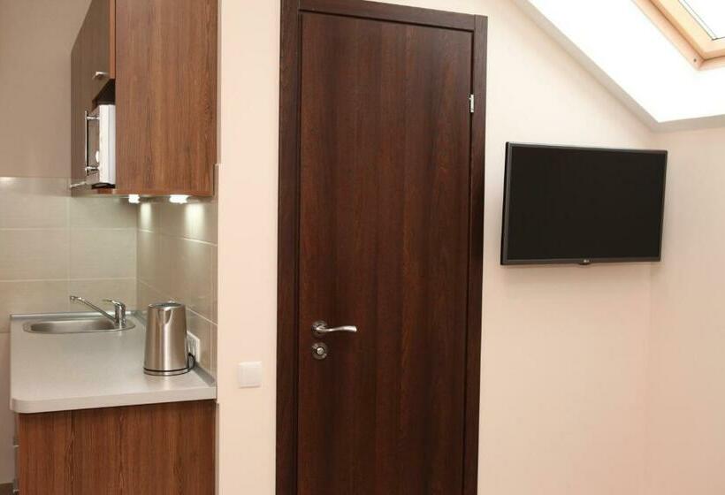 اتاق استاندارد یک نفره, Sky