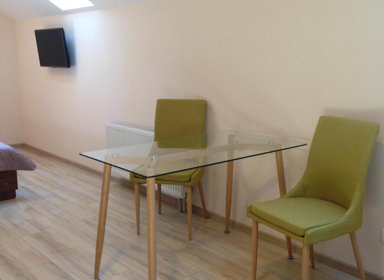 اتاق استاندارد, Sky