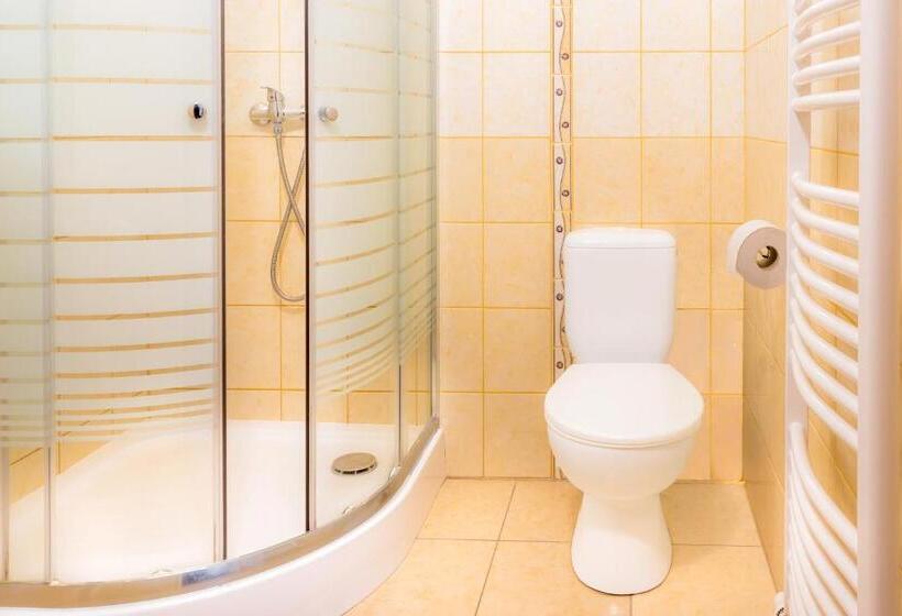 Camera Standard con Terrazza, Zannam