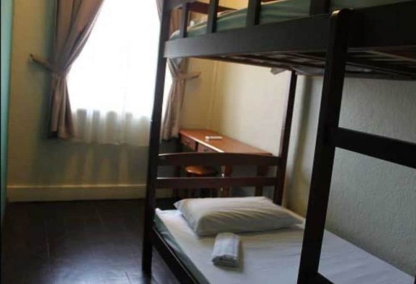 اتاق استاندارد, Borneo Backpackers