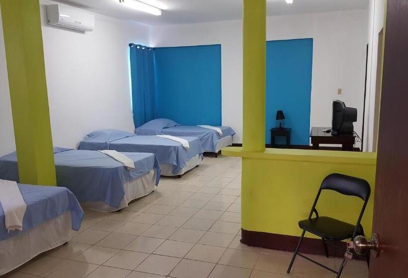 اتاق خانوادگی, La Arboleda