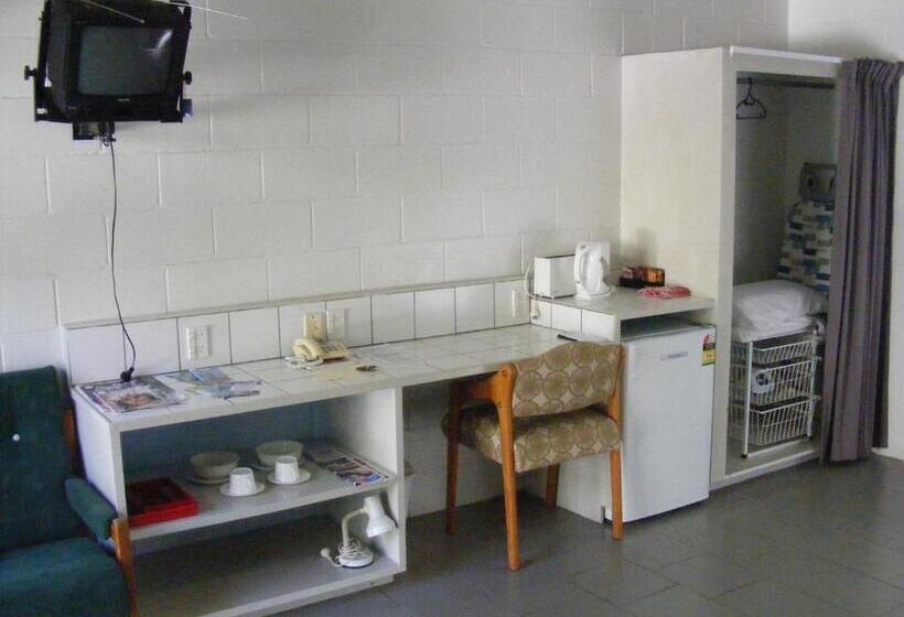 اتاق استاندارد, Central Motel