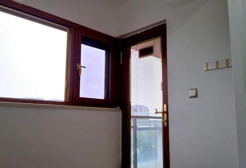 اتاق سوپریور یک تخته, Chongqing Zuji Youth Hostel