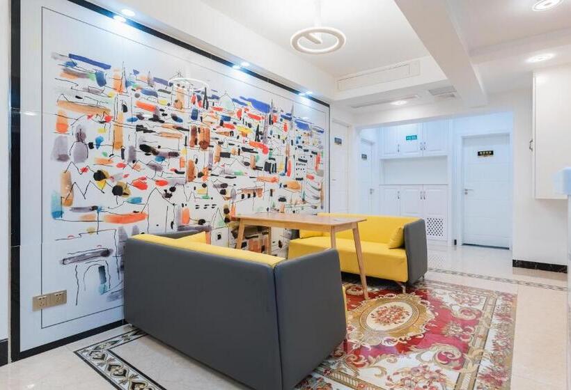 اتاق لوکس, Chongqing Zuji Youth Hostel