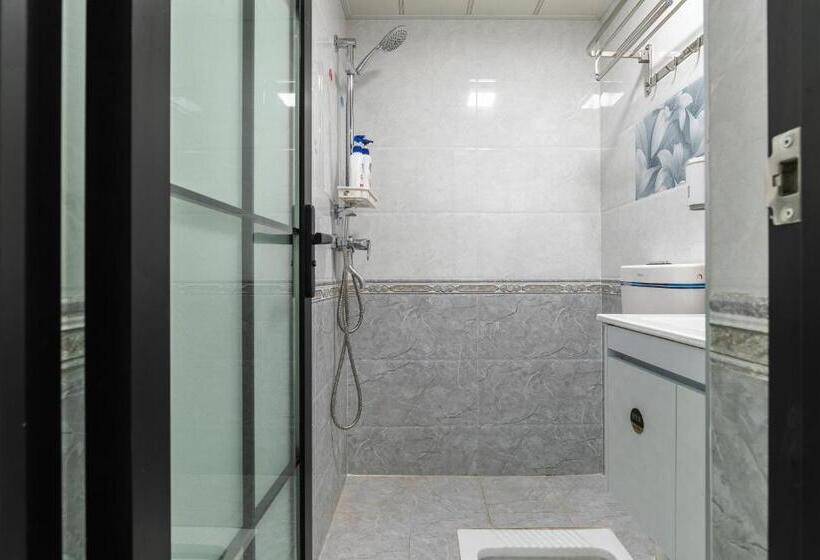 اتاق لوکس, Chongqing Zuji Youth Hostel
