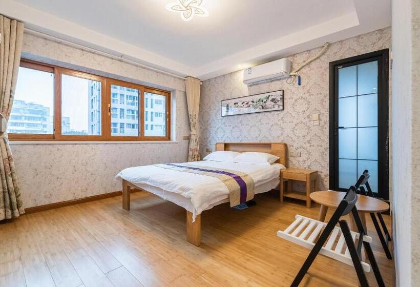 اتاق لوکس, Chongqing Zuji Youth Hostel