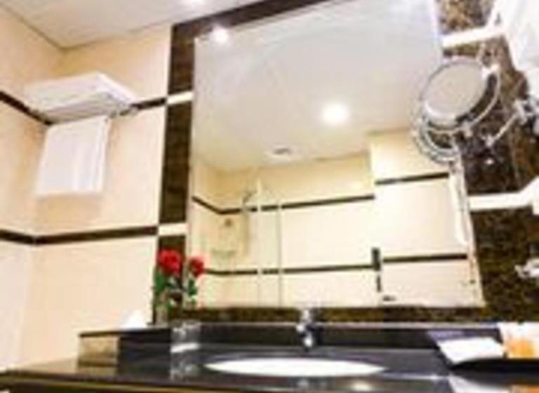 四人标准间, Emaar Al Mektan