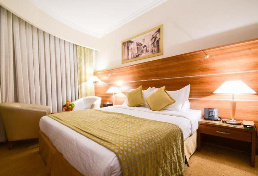 带大床的豪华间, Emaar Al Mektan