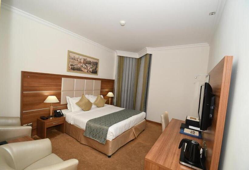 חדר דחוקס עם מיטת קינג, Emaar Al Mektan