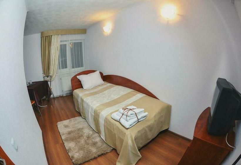 스탠다드 싱글 룸, Forsage