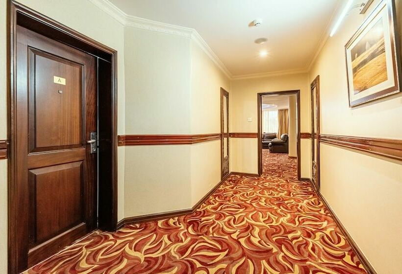 سوئیت پرزیدنت, Mbale Resort