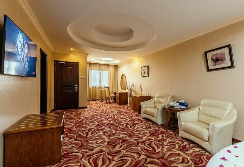 سوئیت پرزیدنت, Mbale Resort