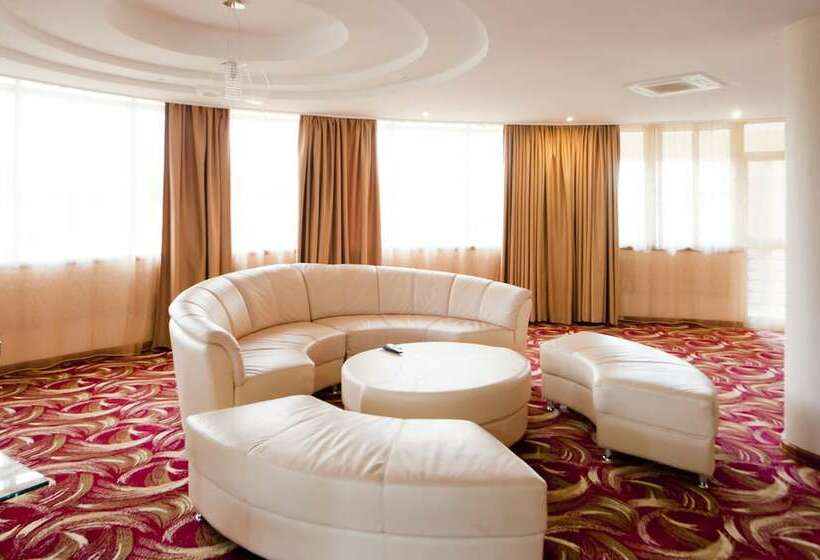 سوئیت پرزیدنت, Mbale Resort