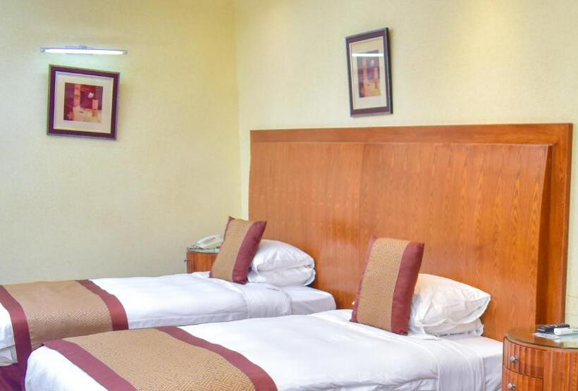 اتاق سوپریور, Mbale Resort