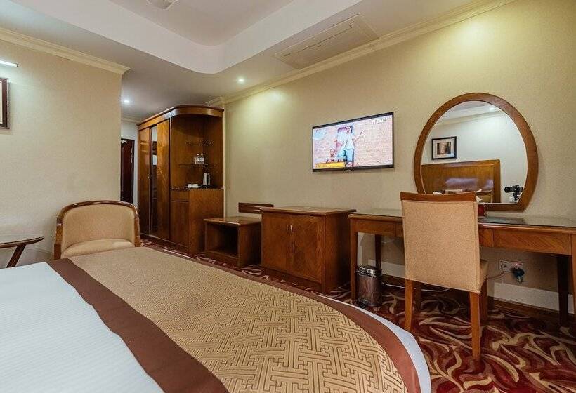 سوئیت پرزیدنت, Mbale Resort