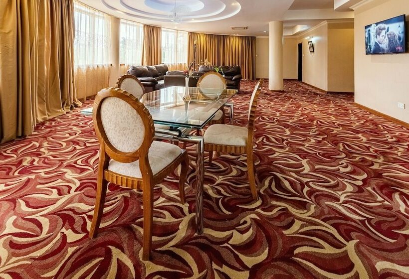 سوئیت پرزیدنت, Mbale Resort