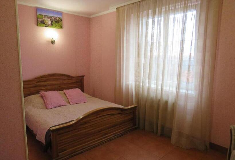 غرفة قياسية, Monte Kristo