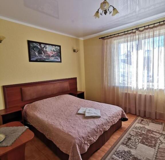 غرفة قياسية رباعية, Monte Kristo