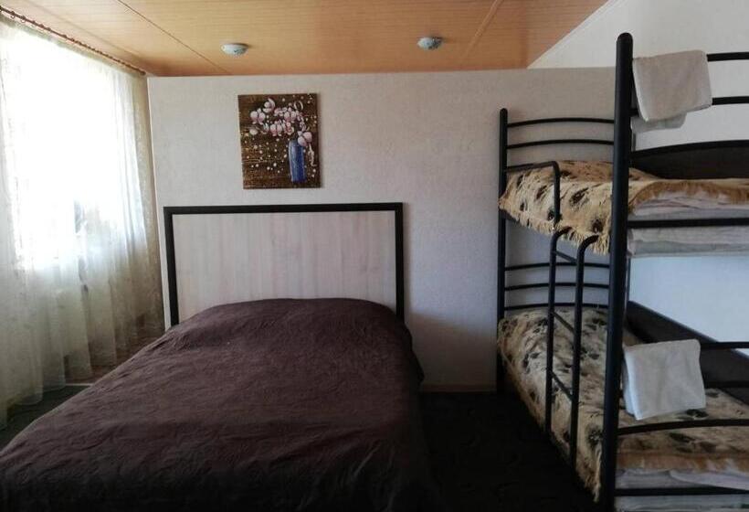 شقة غرفة واحدة, Monte Kristo