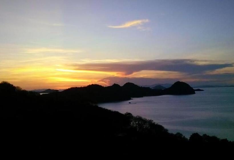 Номер Стандарт с Балконом, Sunset Hill