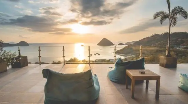 استودیو استاندارد با بالکن, Sunset Hill