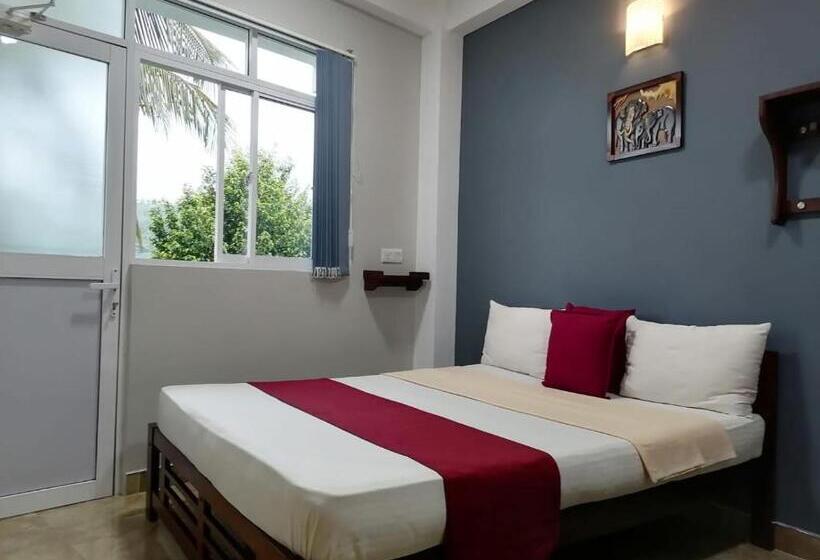 غرفة قياسية مطلة على الجبل, Mountain View