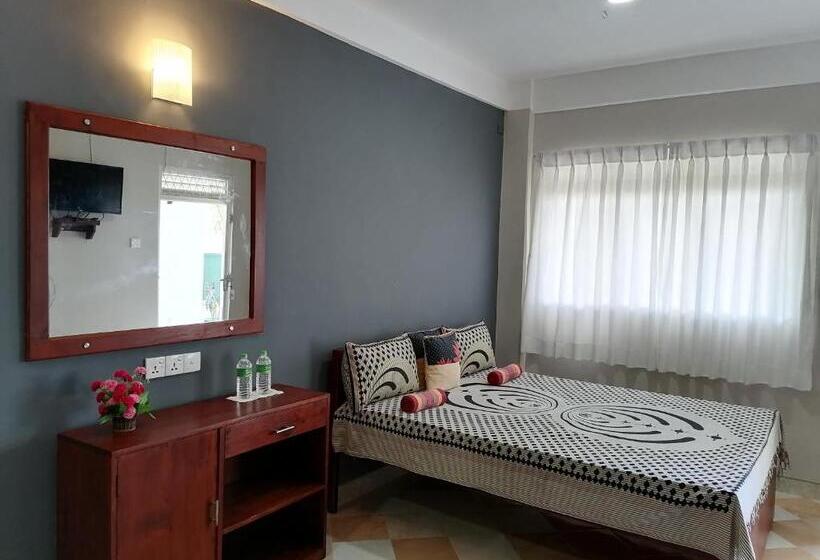 غرفة قياسية ثلاثية, Mountain View