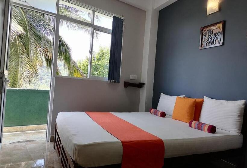 غرفة قياسية مطلة على الجبل, Mountain View