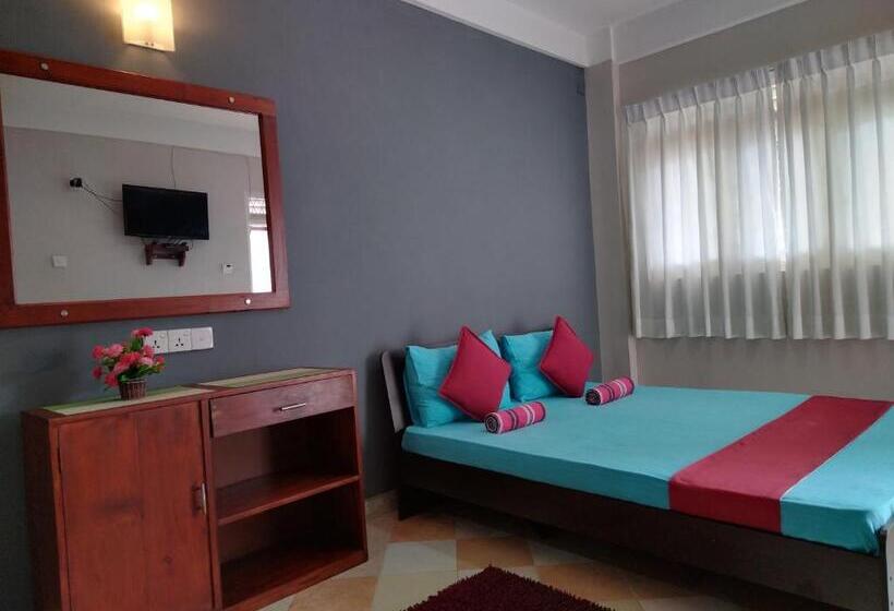 غرفة قياسية ثلاثية, Mountain View