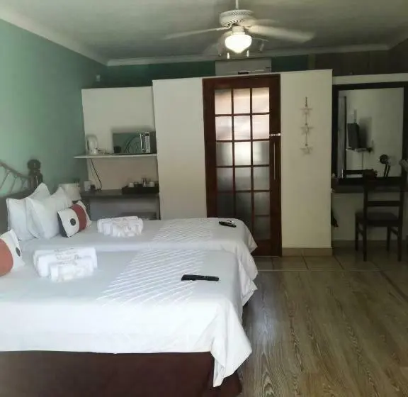 キングサイズベッドのスーペリアルーム, Bri Shel Manor B&b
