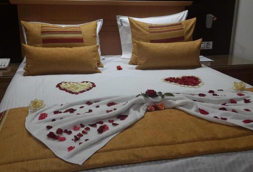 Номер Стандарт, Julius