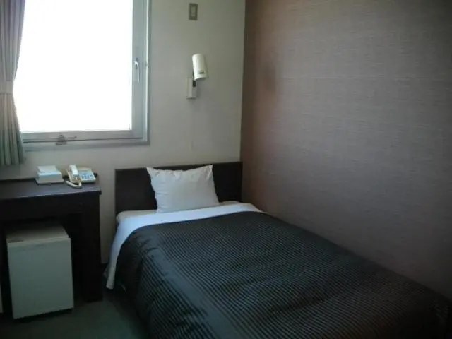 エコノミーシングルルーム, Business Hotel Okadaya Bayside