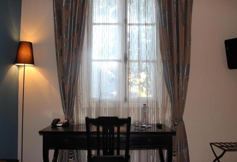 スーペリアールーム, Villa Angélique Hôtel Classé Monument Historique