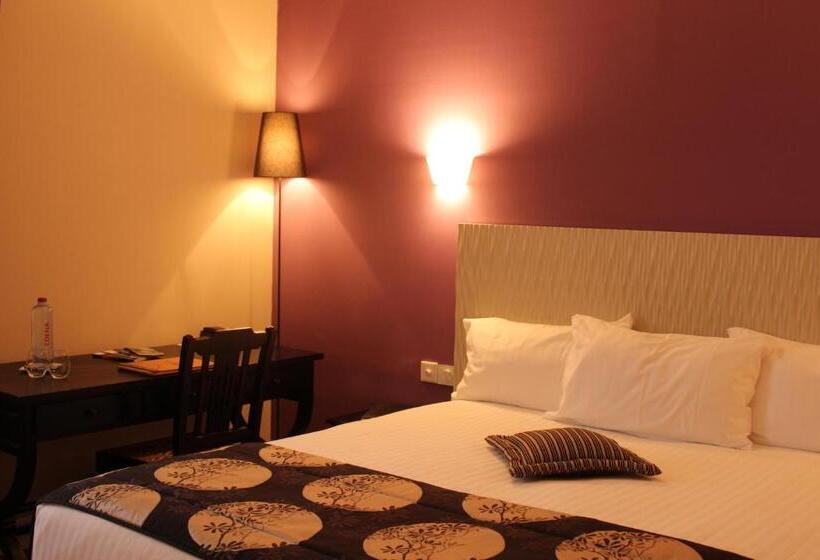 デラックストリプルルーム, Villa Angélique Hôtel Classé Monument Historique