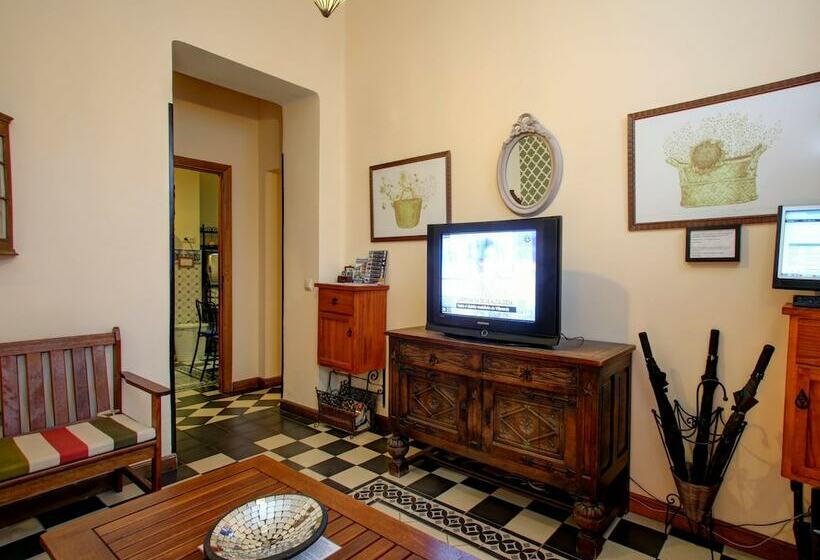 اتاق استاندارد با سرویس بهداشتی مشترک, Málaga Lodge Guesthouse